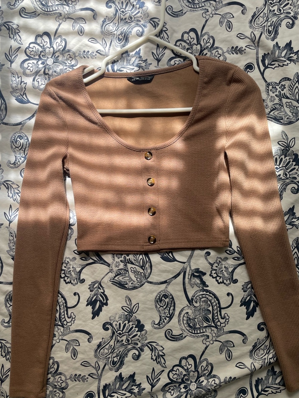Taupe Button-Up Ribbed Crop Top - Picture 4 of 5